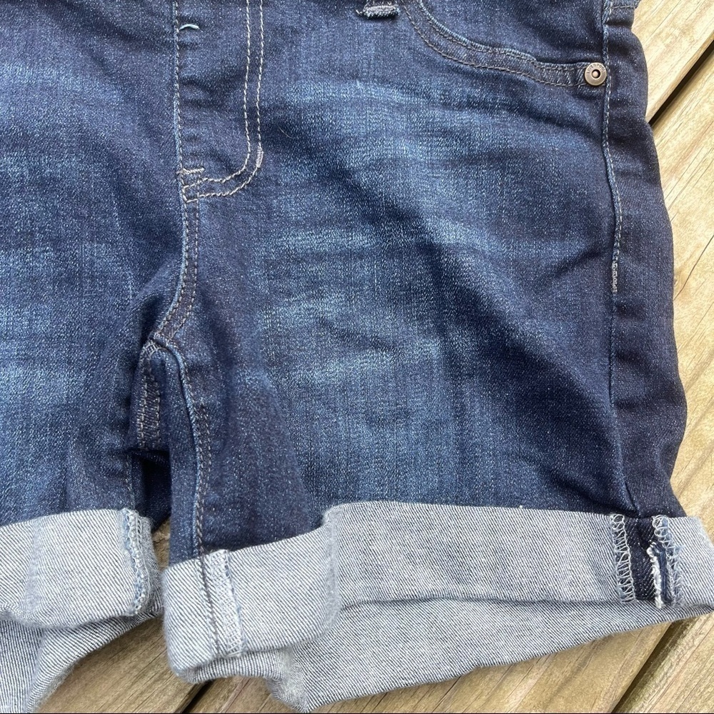 Liverpool Chloe Pull-on Shorts with Rolled Cuff  Dark Wash 0 - Picture 3 of 8